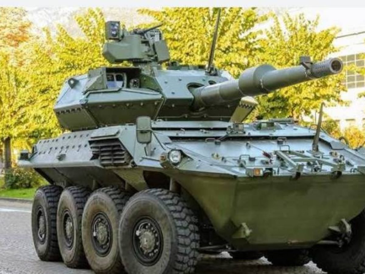 Itália propõe vender ao Brasil cerca de 200 caça-tanques Centauro