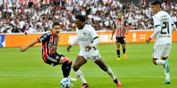 Sul-Americana: São Paulo sofre com velho conhecido e perde da LDU no jogo  de ida