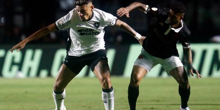 Botafogo perde no Santão, mas continua na zona de classificação